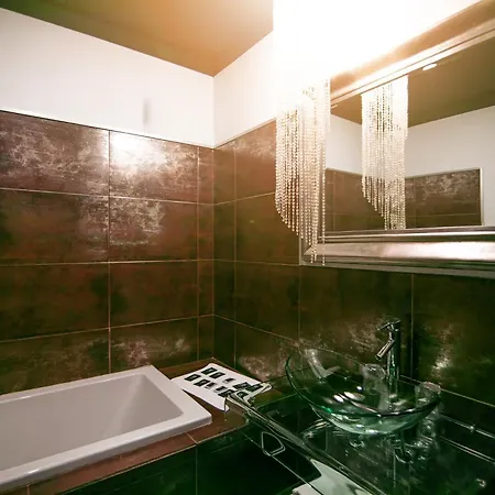 Acg Hotel